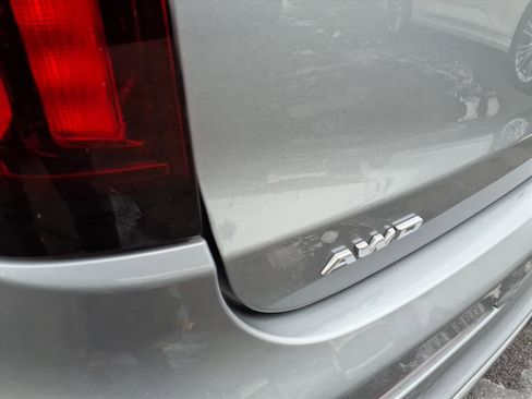 Certified 2024 Cadillac XT6 Premium Luxury w/ LPO, Floor Liner Package image 13