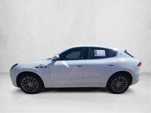 Used 2024 Maserati Grecale GT image 9