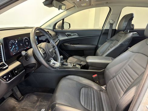 Used 2025 Kia Sportage SX FWD image 12