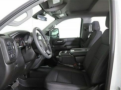 New 2025 Chevrolet Silverado 2500 Custom w/ Custom Value Package AWD/4WD image 13