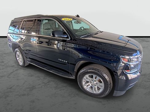 Used 2019 Chevrolet Tahoe LS AWD/4WD image 4