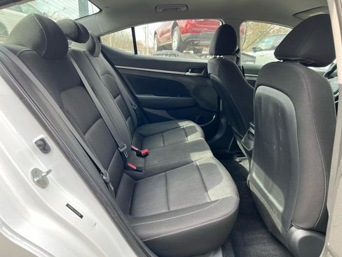 Used 2018 Hyundai Elantra SEL image 14