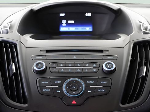 Used 2018 Ford Escape SE image 28