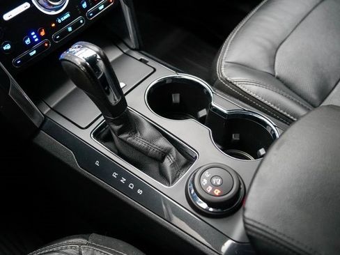 Used 2017 Ford Explorer Limited w/ Equipment Group 301A image 31