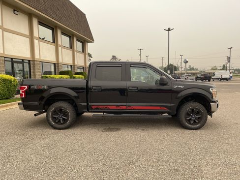 Used 2018 Ford F150 XLT w/ Trailer Tow Package AWD/4WD image 3