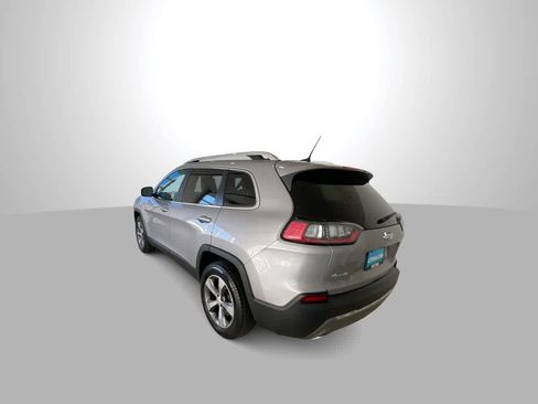 Used 2019 Jeep Cherokee Limited image 6