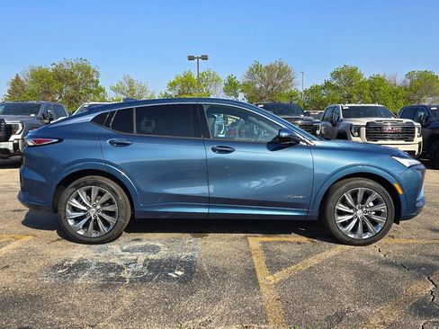 New 2026 Buick Envista Avenir FWD image 10