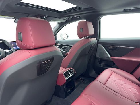 Used 2026 BMW 530i xDrive image 40