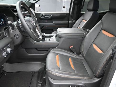 Used 2025 GMC Sierra 1500 AT4 image 13