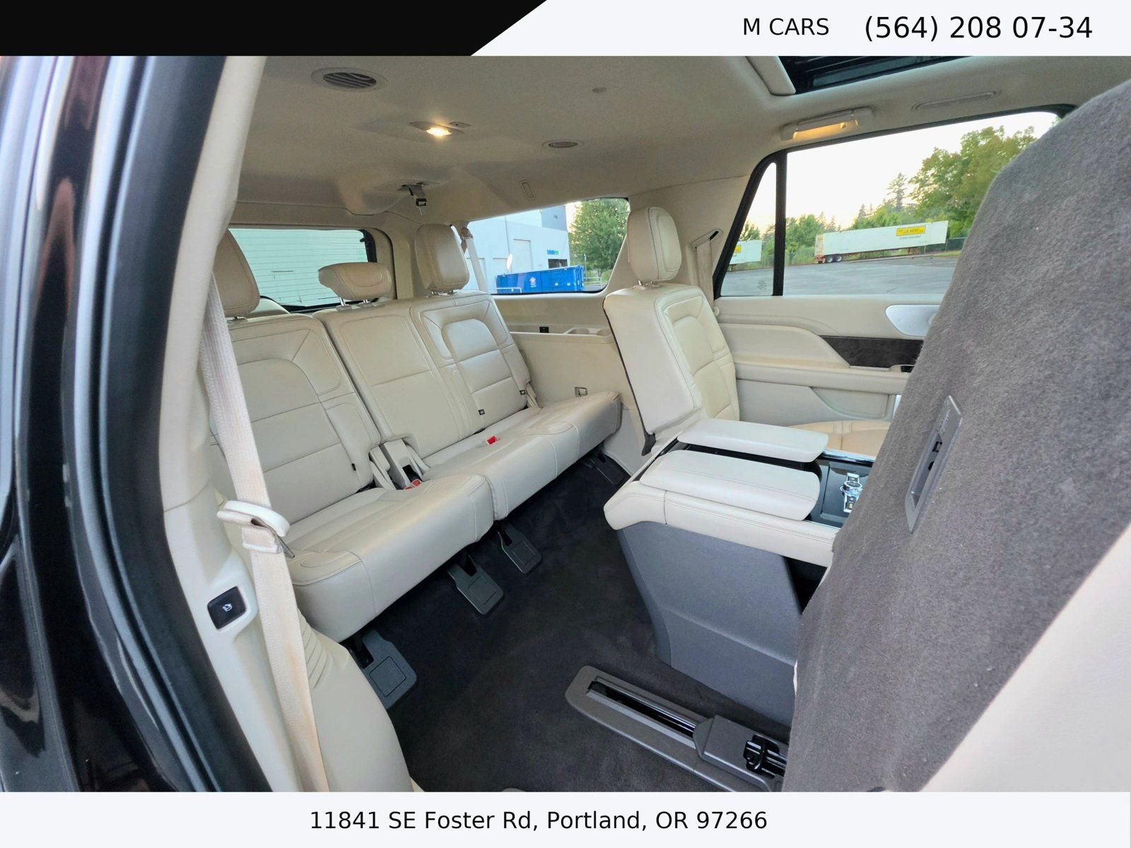 Used 2018 Lincoln Navigator L Reserve w/ Technology Package AWD/4WD image 23
