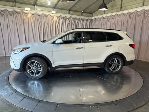 Used 2018 Hyundai Santa Fe Limited FWD image 6