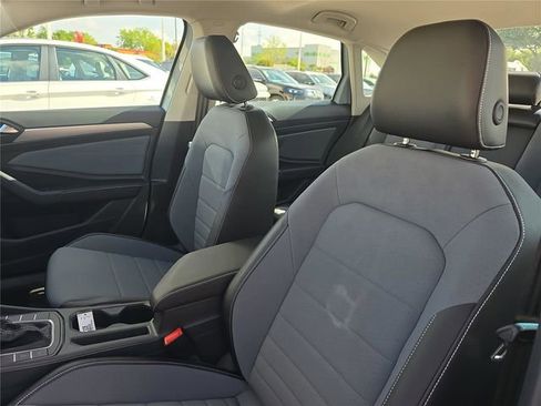 New 2026 Volkswagen Jetta SE FWD image 14