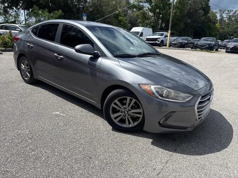 Used 2018 Hyundai Elantra Value Edition FWD image 6