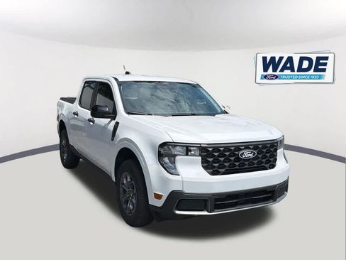 New 2026 Ford Maverick XLT w/ XLT Luxury Package FWD image 3