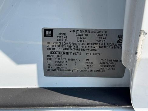 Used 2017 Chevrolet Colorado Z71 AWD/4WD image 21