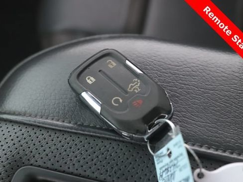 Used 2019 GMC Sierra 1500 Denali w/ Denali Ultimate Package AWD/4WD image 3