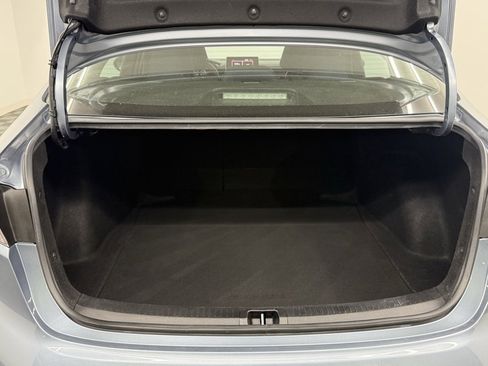 Used 2020 Toyota Corolla LE image 11