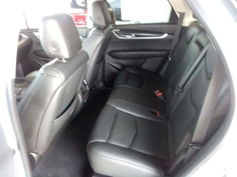 Used 2017 Cadillac XT5 Premium Luxury FWD image 14
