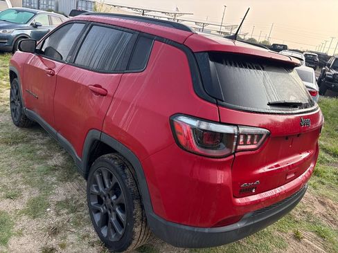 Used 2021 Jeep Compass Latitude AWD/4WD image 12