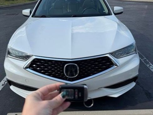 Used 2019 Acura TLX FWD image 1
