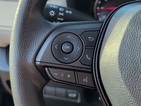 Used 2022 Toyota RAV4 XLE w/ Convenience Package image 23