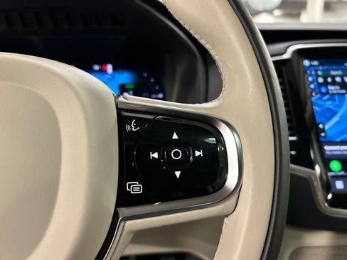 Certified 2024 Volvo XC90 T8 Plus AWD/4WD image 14