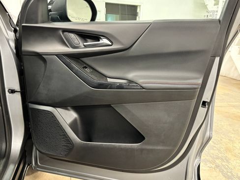 Used 2025 Chevrolet Equinox RS w/ Safety and Technology Package FWD image 23