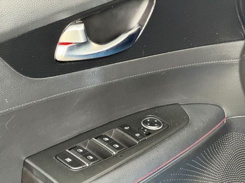 Used 2023 Kia Forte GT FWD image 21