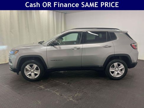 Certified 2022 Jeep Compass Latitude w/ Convenience Group AWD/4WD image 9