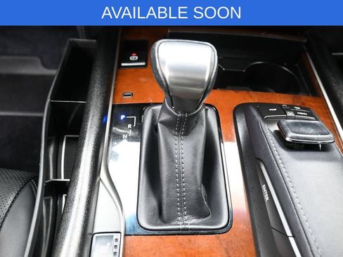 Used 2016 Lexus LX 570 4WD w/ Luxury Package image 27