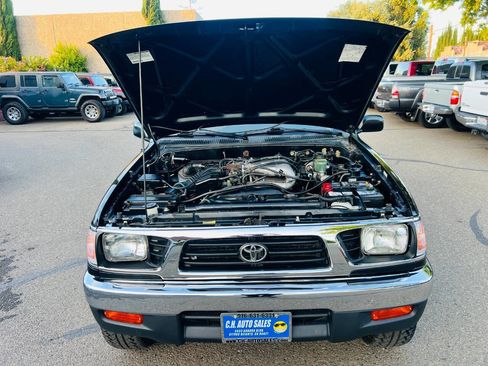 Used 1996 Toyota Tacoma 4x4 Xtracab V6 image 10
