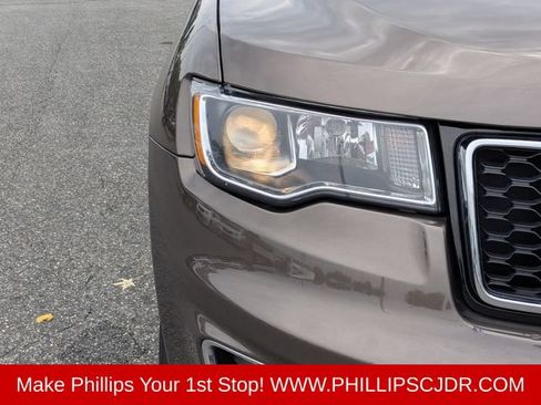 Certified 2019 Jeep Grand Cherokee Limited w/ Trailer Tow Group IV AWD/4WD image 9