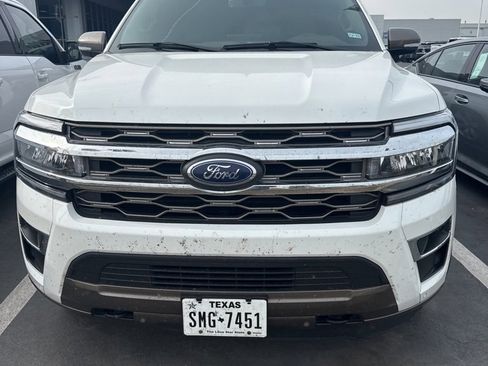 Used 2022 Ford Expedition Max King Ranch image 2