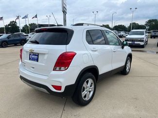 Certified 2022 Chevrolet Trax LT w/ LT Convenience Package AWD/4WD video 5