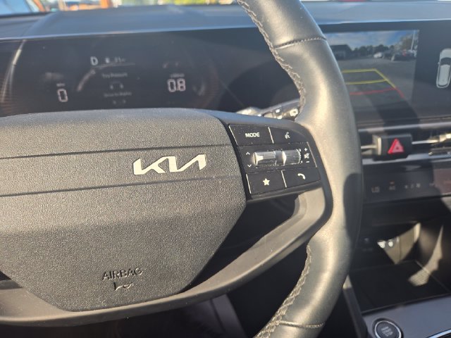 Used 2026 Kia Sportage EX w/ EX Panorama Roof Package FWD image 14