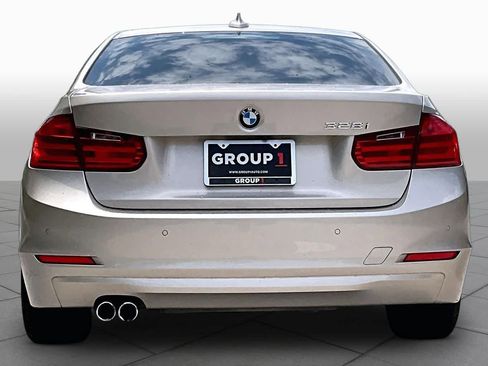 Used 2013 BMW 328i Sedan RWD image 5