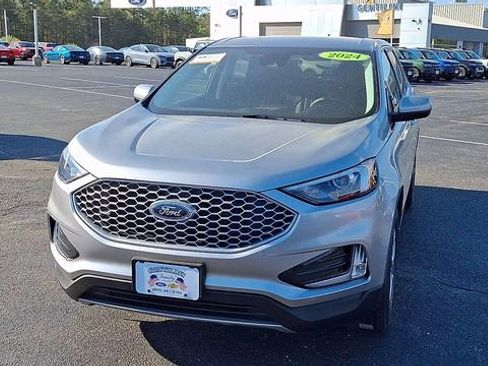 Certified 2024 Ford Edge SEL w/ Convenience Package AWD/4WD image 3