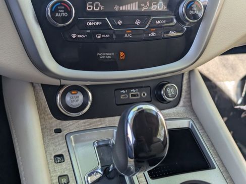 Used 2021 Nissan Murano SL w/ SL Moonroof Package image 26