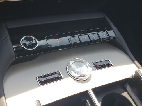New 2027 Lincoln Navigator Reserve AWD/4WD image 25
