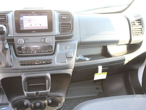 New 2025 RAM ProMaster 2500 w/ Convenience Group FWD image 19