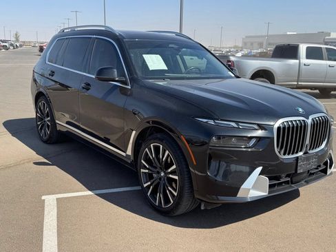 Used 2025 BMW X7 xDrive40i w/ Premium Package AWD/4WD image 7