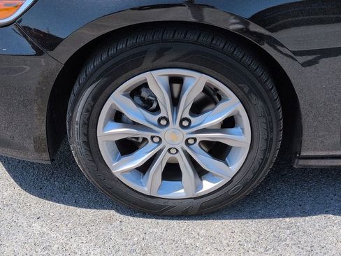 Used 2024 Chevrolet Malibu LT FWD image 11