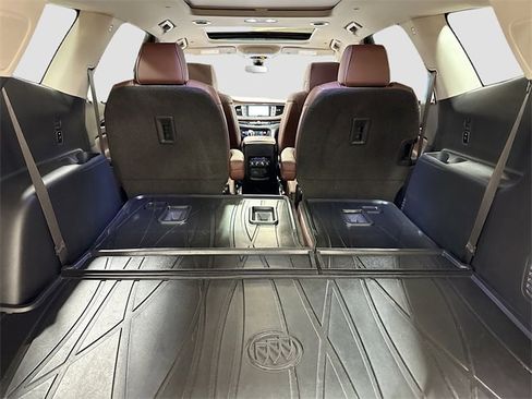 Used 2020 Buick Enclave Avenir w/ Avenir Technology Package image 27