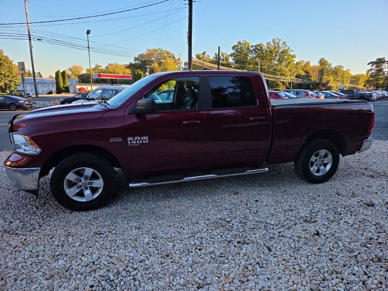 Used 2019 RAM 1500 Classic SLT AWD/4WD image 4