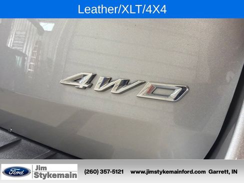 Used 2023 Ford Explorer XLT w/ XLT Sport Appearance Package AWD/4WD image 10