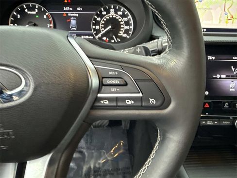 Used 2020 INFINITI QX50 Luxe w/ Navigation Package image 8