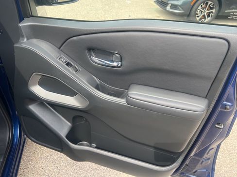 Certified 2023 Nissan Frontier SV w/ Technology Package image 20