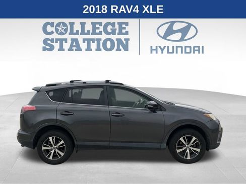 Used 2018 Toyota RAV4 XLE w/ Plus Extra Value Package FWD image 2