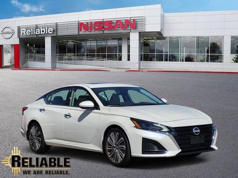Certified 2025 Nissan Altima 2.5 SL FWD image 1