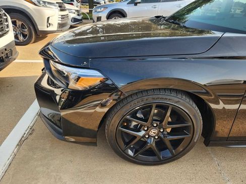 Used 2025 Honda Civic Sport image 7